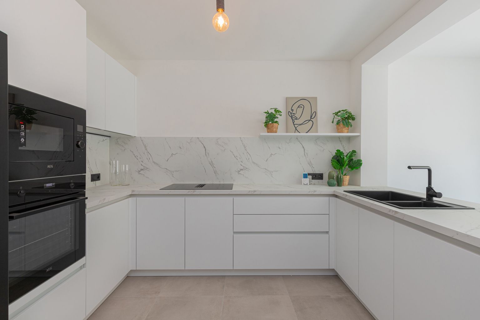 Instapklare gezinswoning met garage in hartje Sint-Amands! foto 5