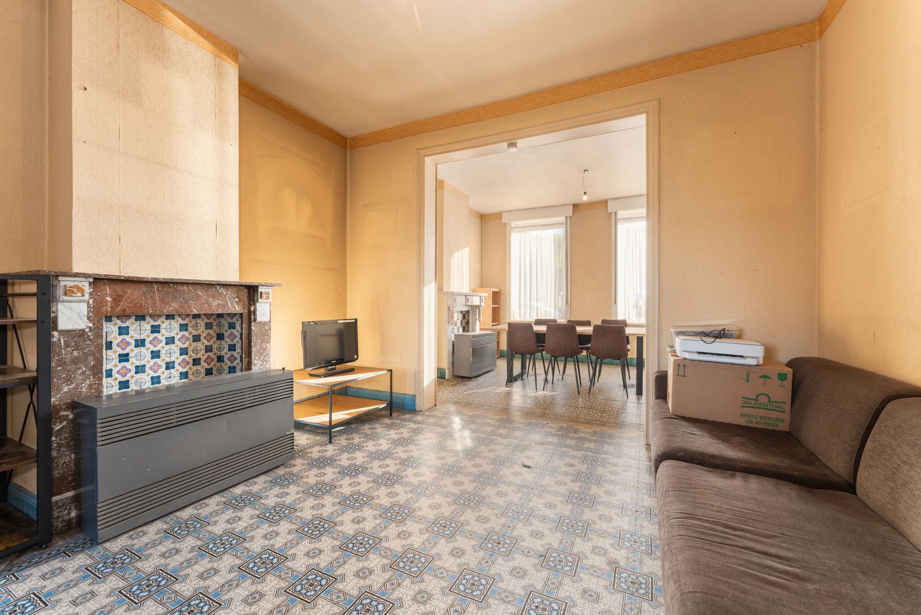Ruime te renoveren woning met opslagplaats van 65 m² foto 3