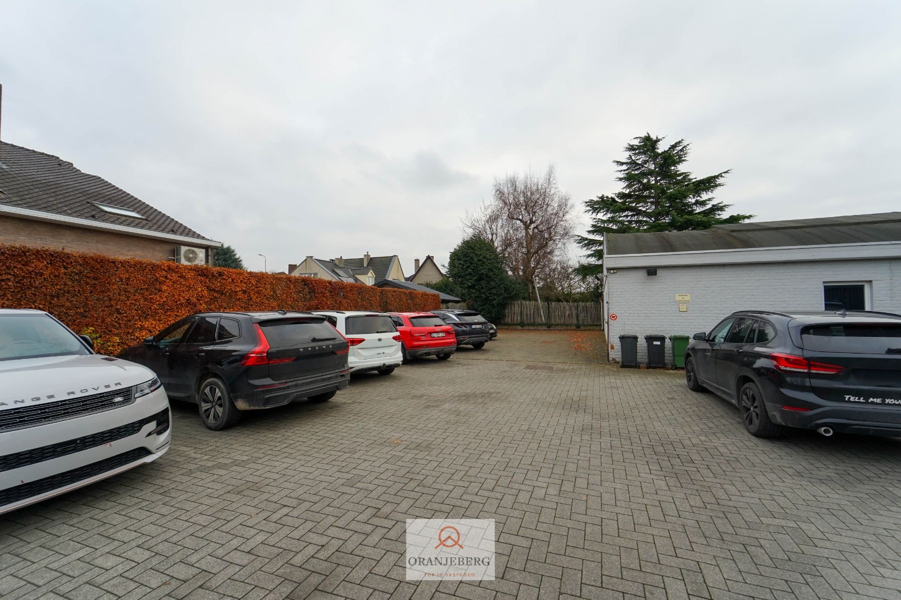 Ruim handelspand met meerdere ruimtes en parking te huur in centrum Drongen foto 11