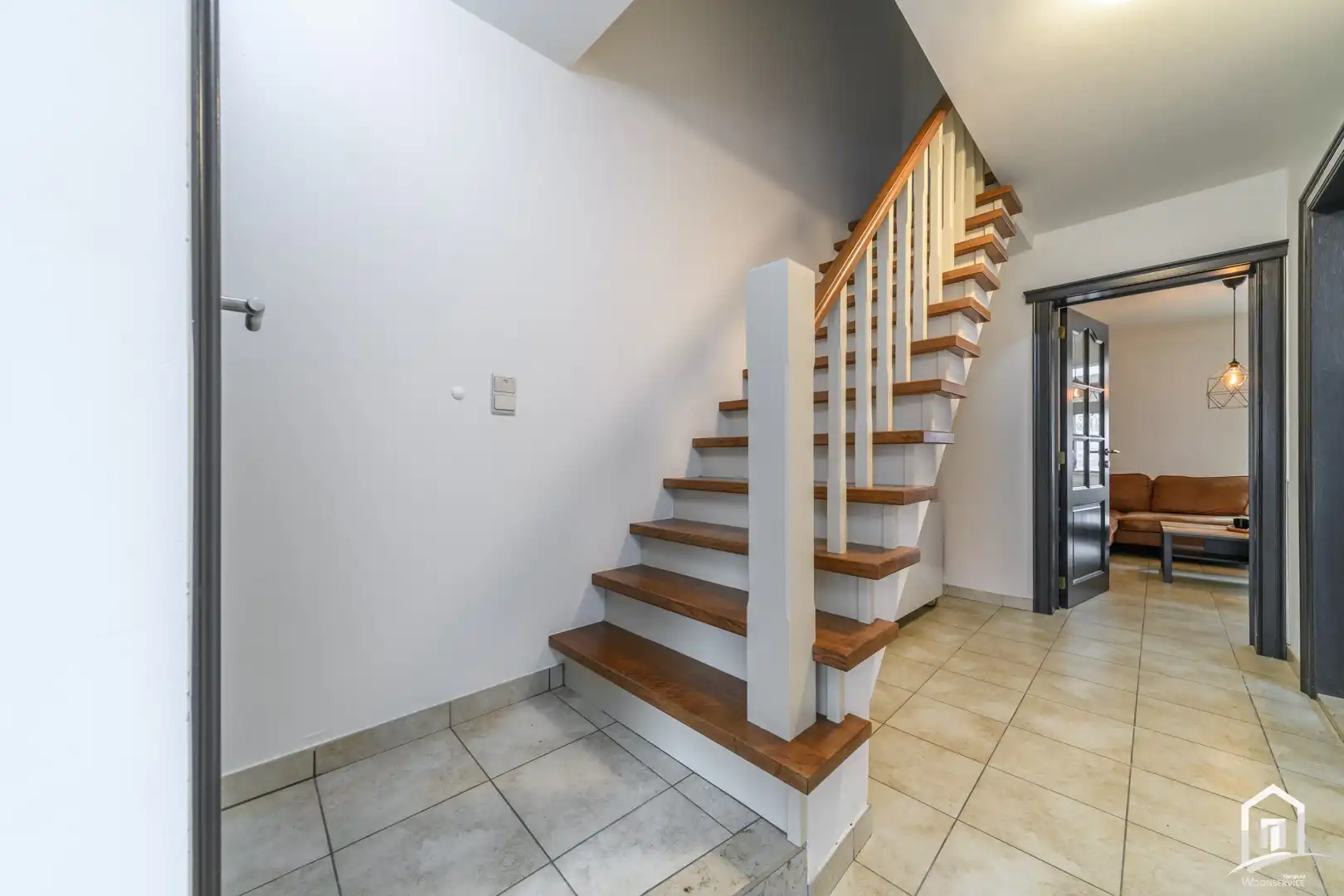 Ruime, energiezuinige woning op toplocatie in Schendelbeke foto 3