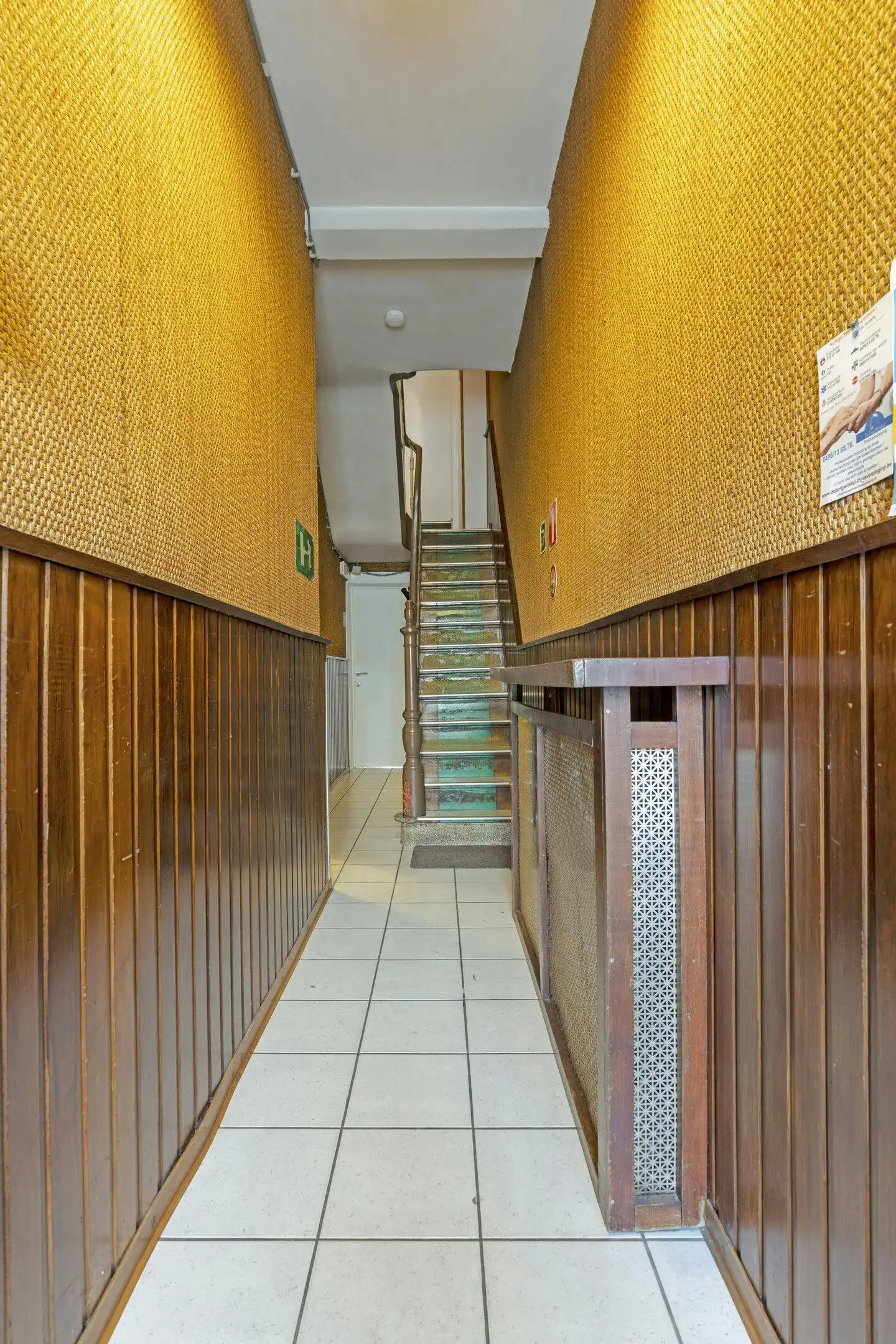 Gezellig studentenhuis met 5 vergunde kamers te koop  foto 5