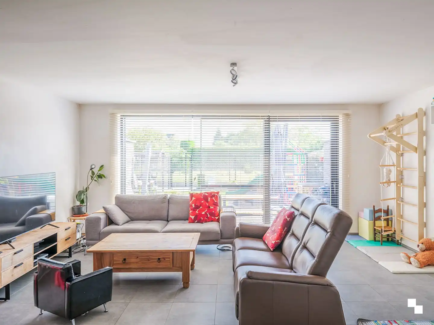 Nieuwbouw op woonerf met vijf slaapkamers te Zwijnaarde foto 7