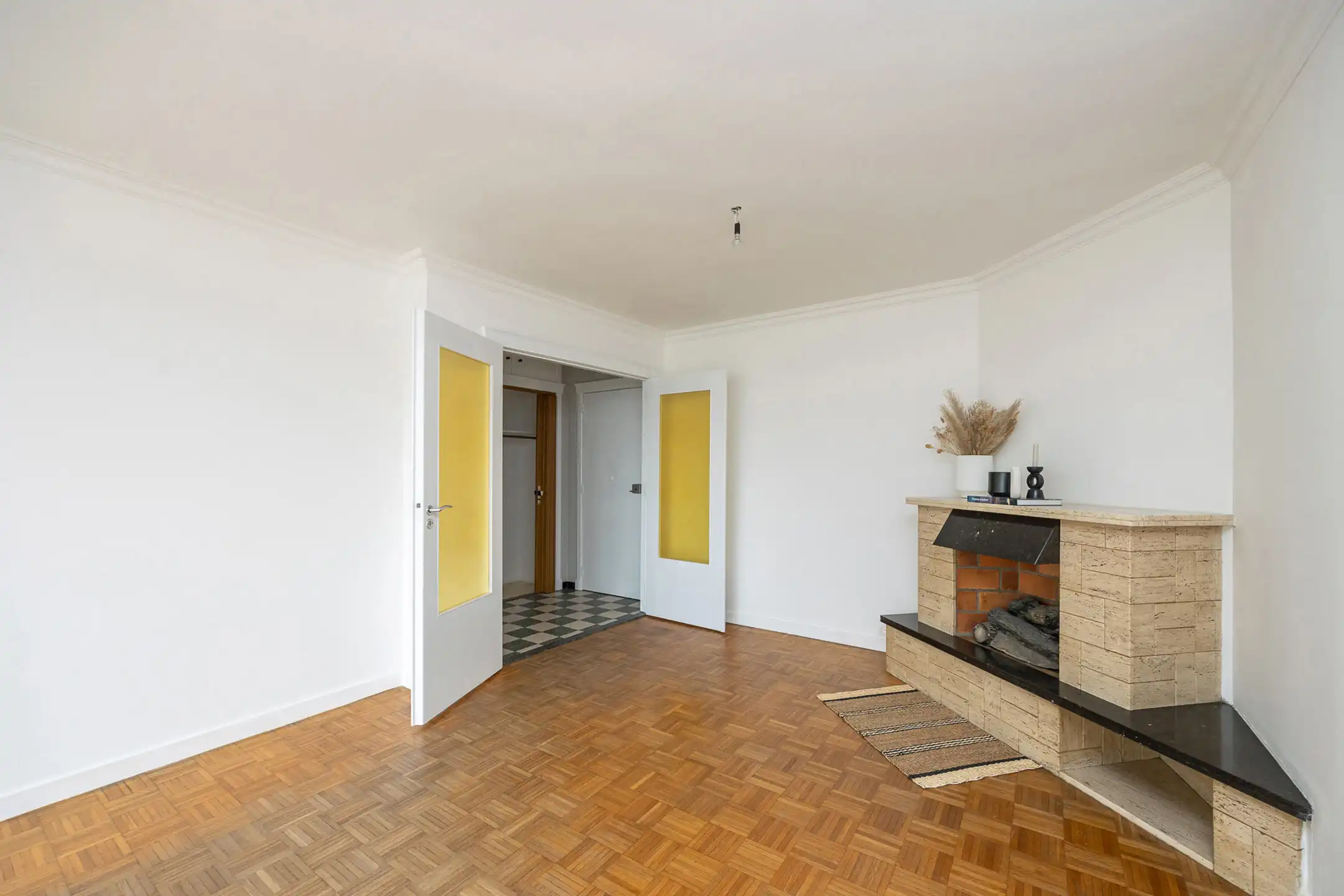 Tweeslaapkamer appartement met autostaanplaats foto 4
