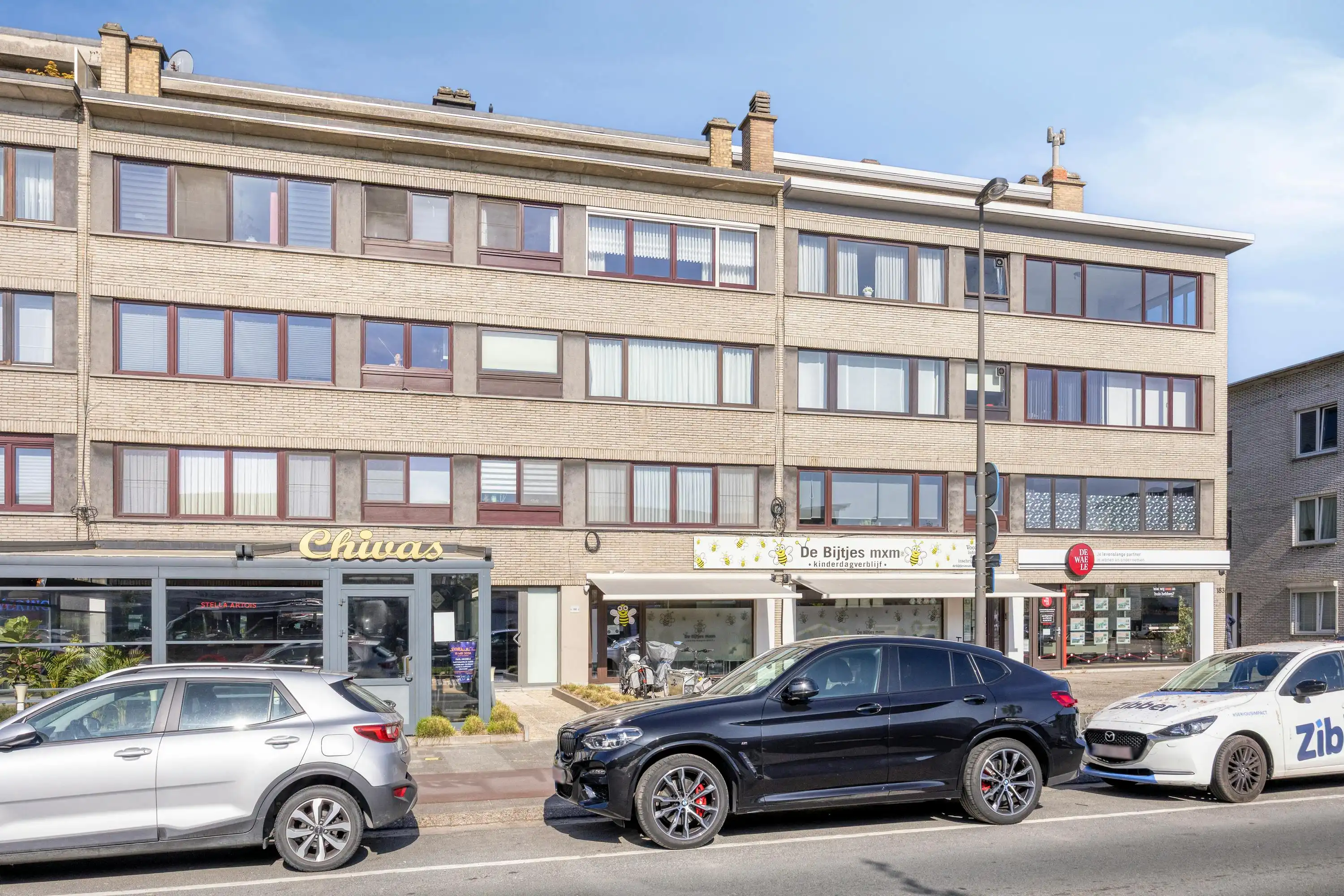 Lichtrijk dakappartement met terras te koop in Merksem foto 14
