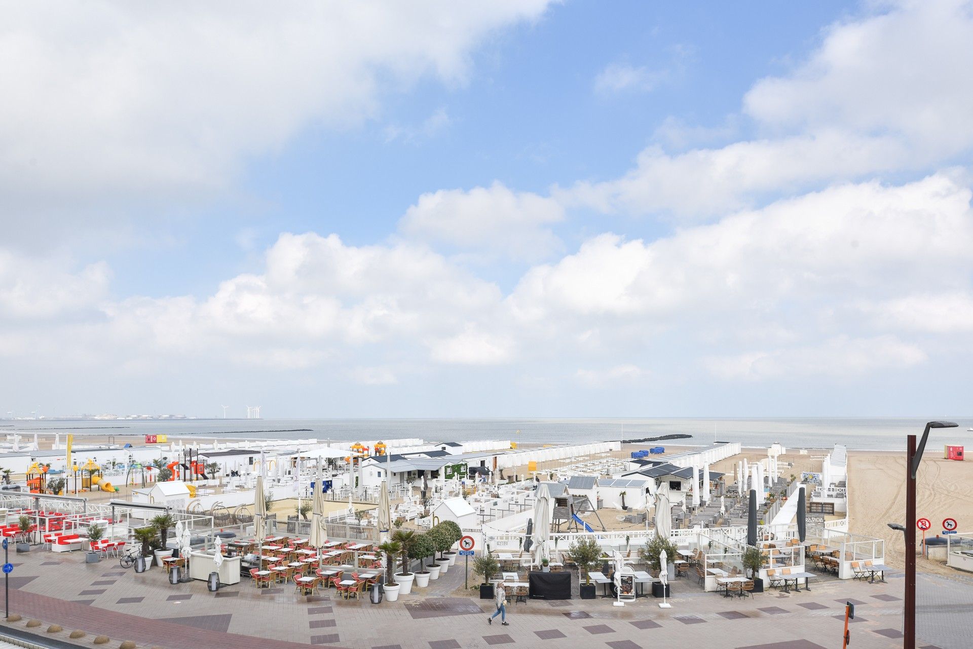 Prachtig appartement op de zeedijk vlakbij het Rubensplein te Knokke foto 11