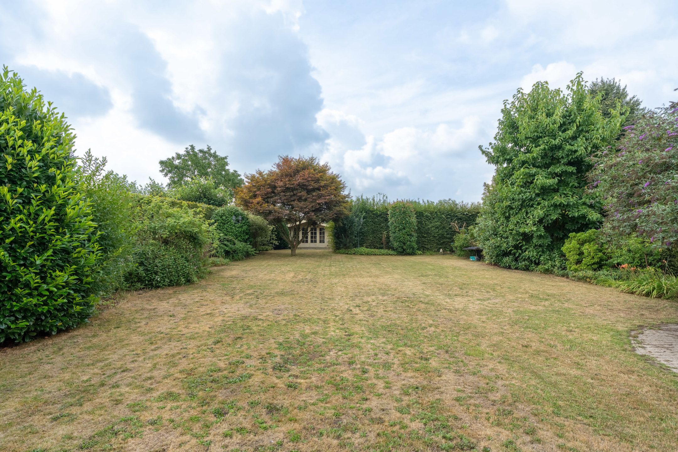Ruime woning met 4 slpks op mooi zuidperceel van 1.041 m²  foto 48