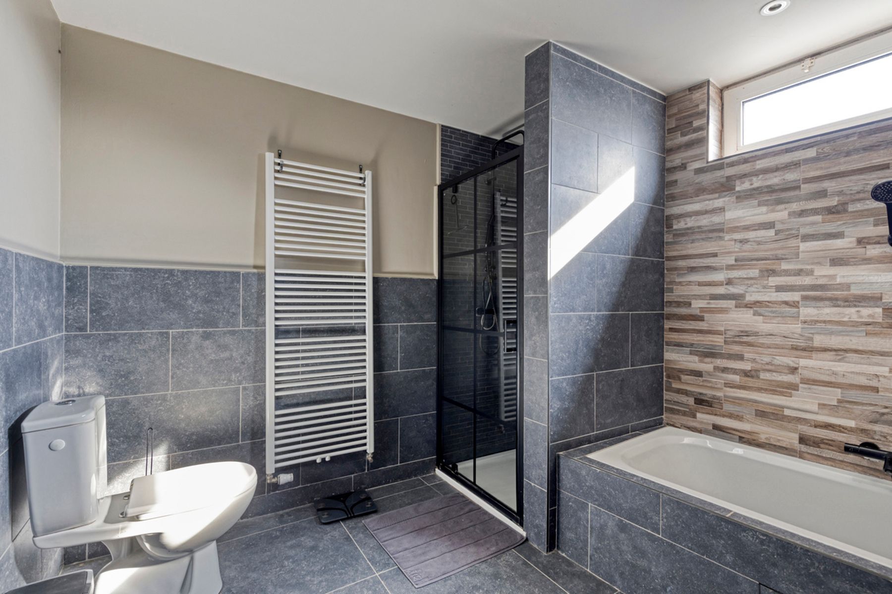 Instapklare HOB met 4 slaapkamers en polyvalent bijgebouw foto 18