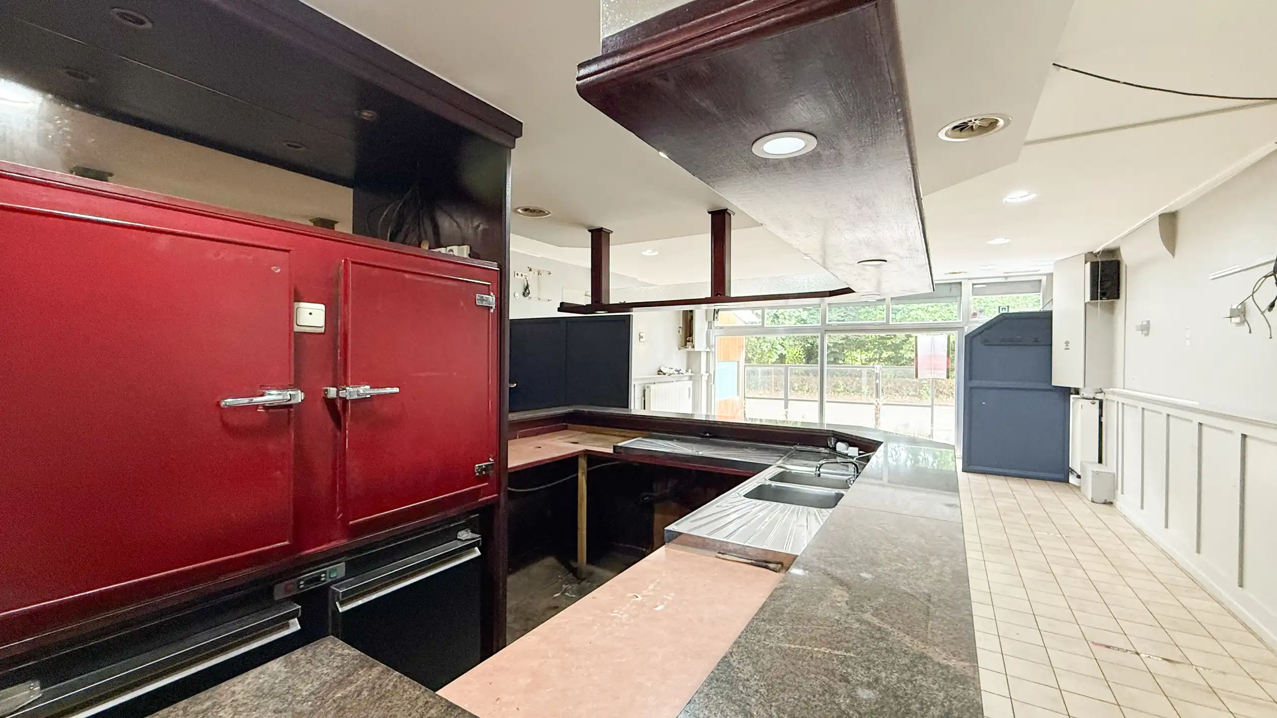 Karaktervol pand met 6 slpkms en renovatiepotentieel in HH ! foto 11