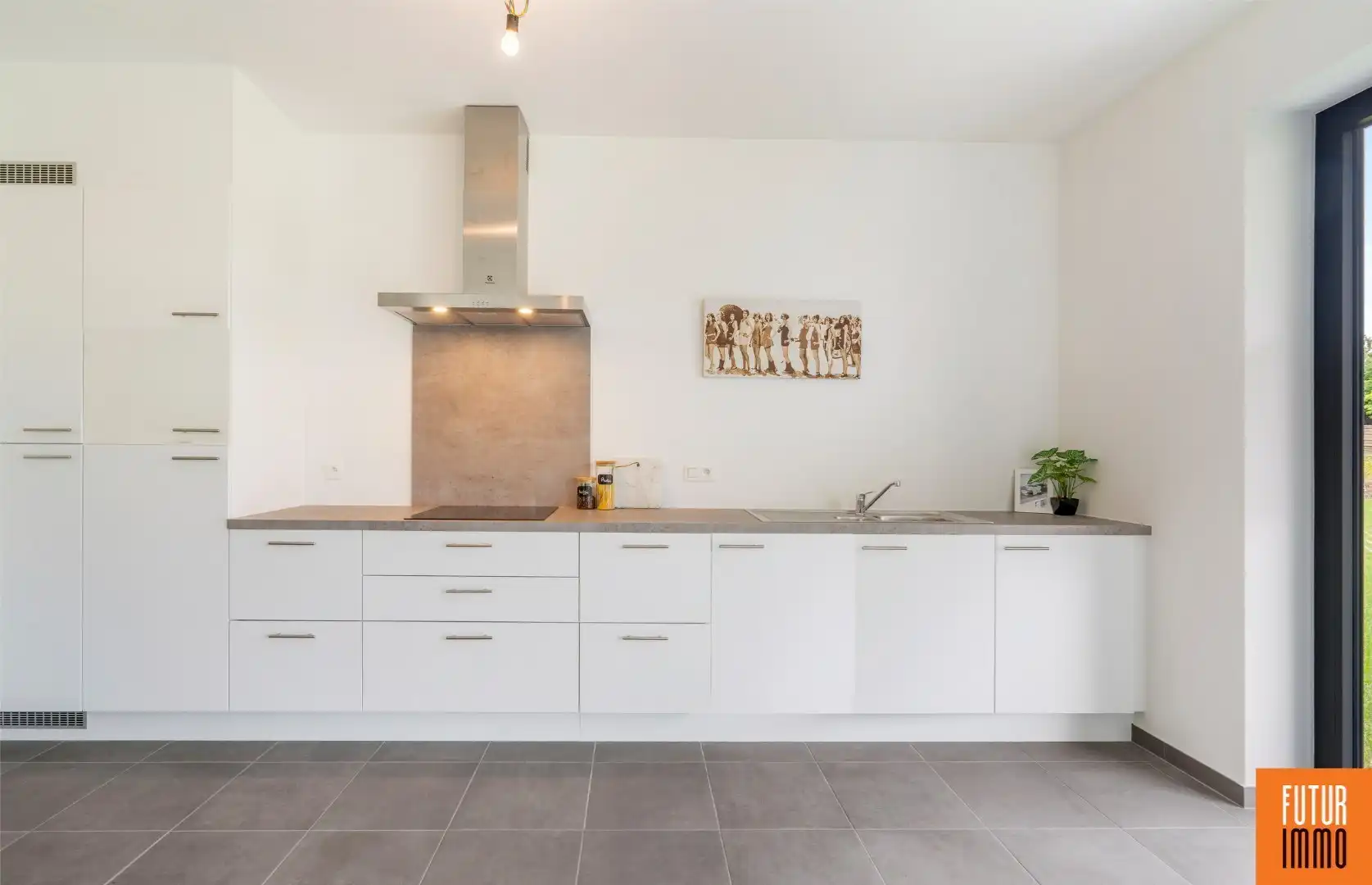 Ruim en lichtrijk 2-slpk appartement met dubbel terras foto 8