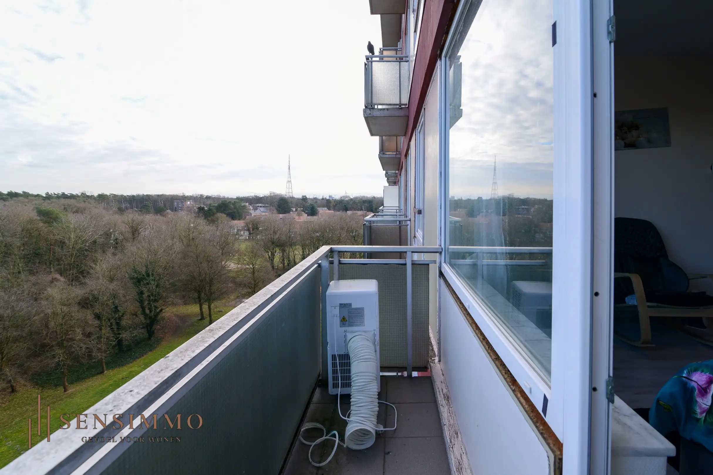 Lichtrijk en ruim 3 slaapkamer appartement vlakbij Genk centrum! foto 14