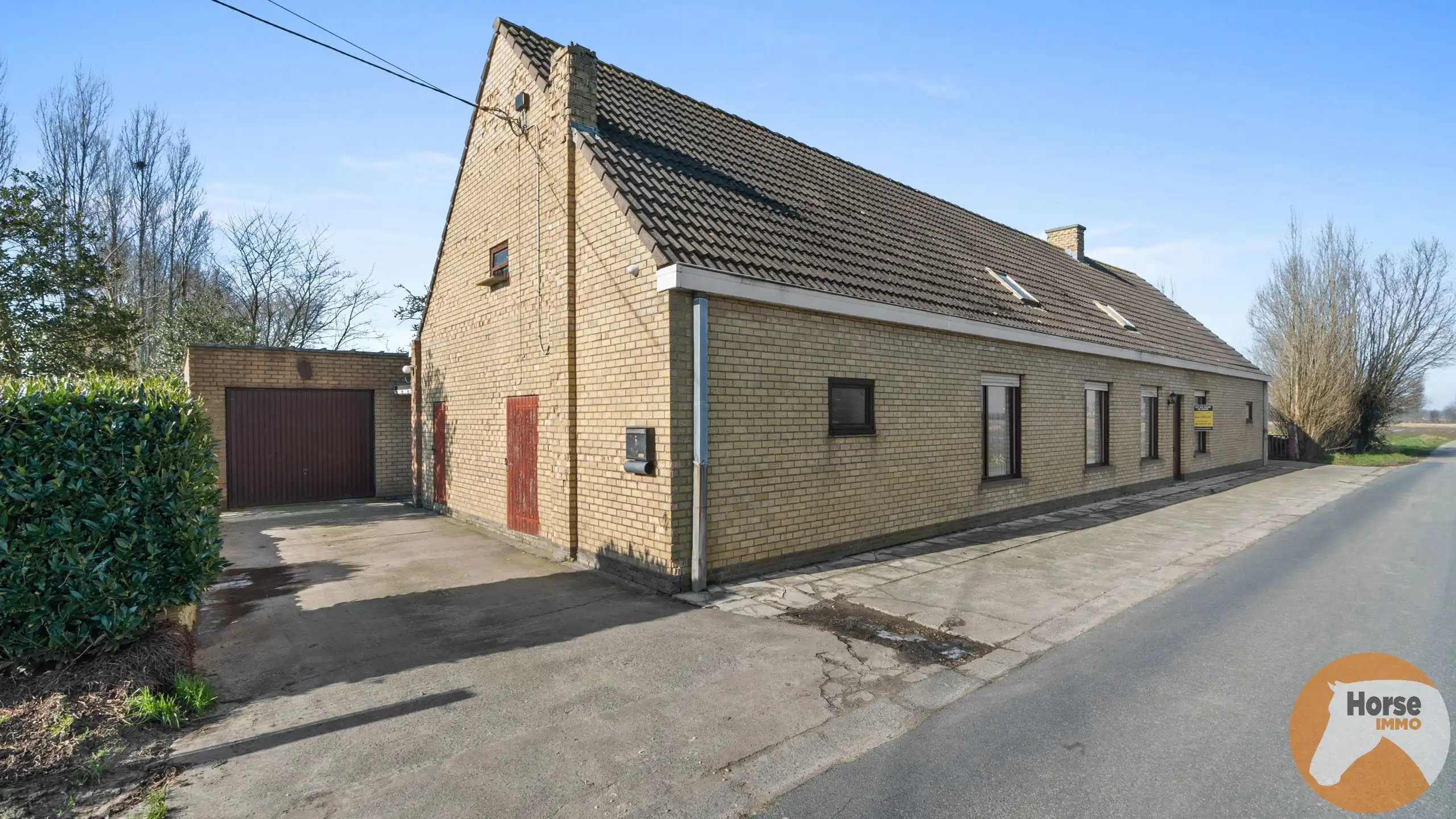 TORHOUT - Landelijk gelegen te renoveren langgevelwoning foto 6