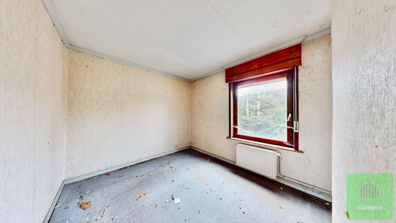 Te koop – Renovatieproject met potentieel in Menen foto 7