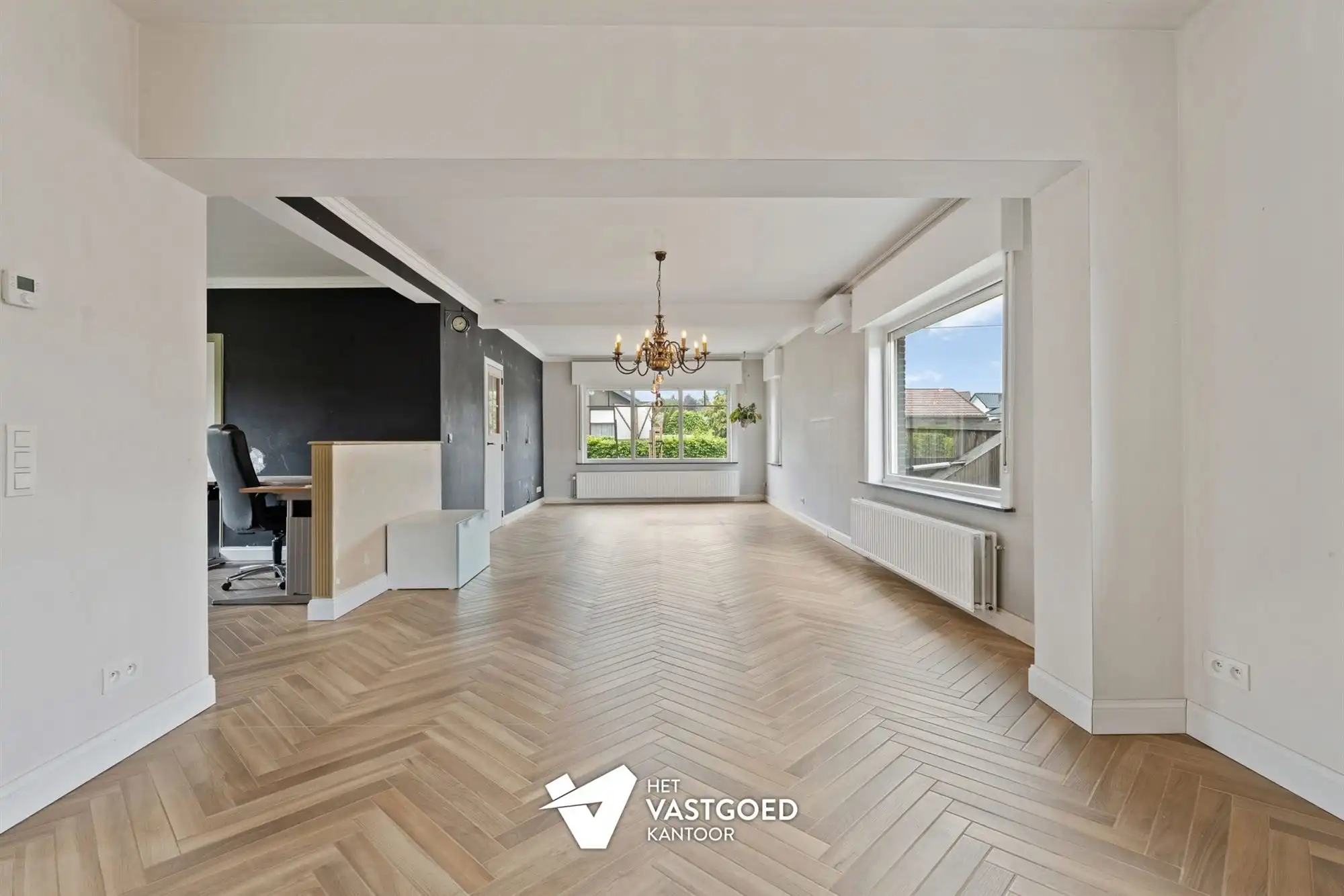 VOLLEDIG GERENOVEERDE WONING OP IDEALE LIGGING foto 6