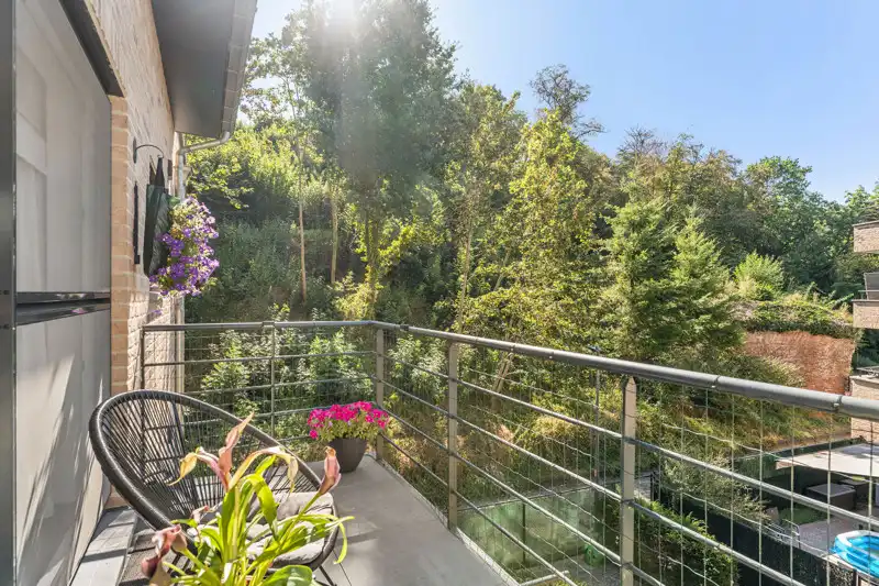 Zeer rustig en energiezuinig appartement met autostaanplaats en berging foto 4