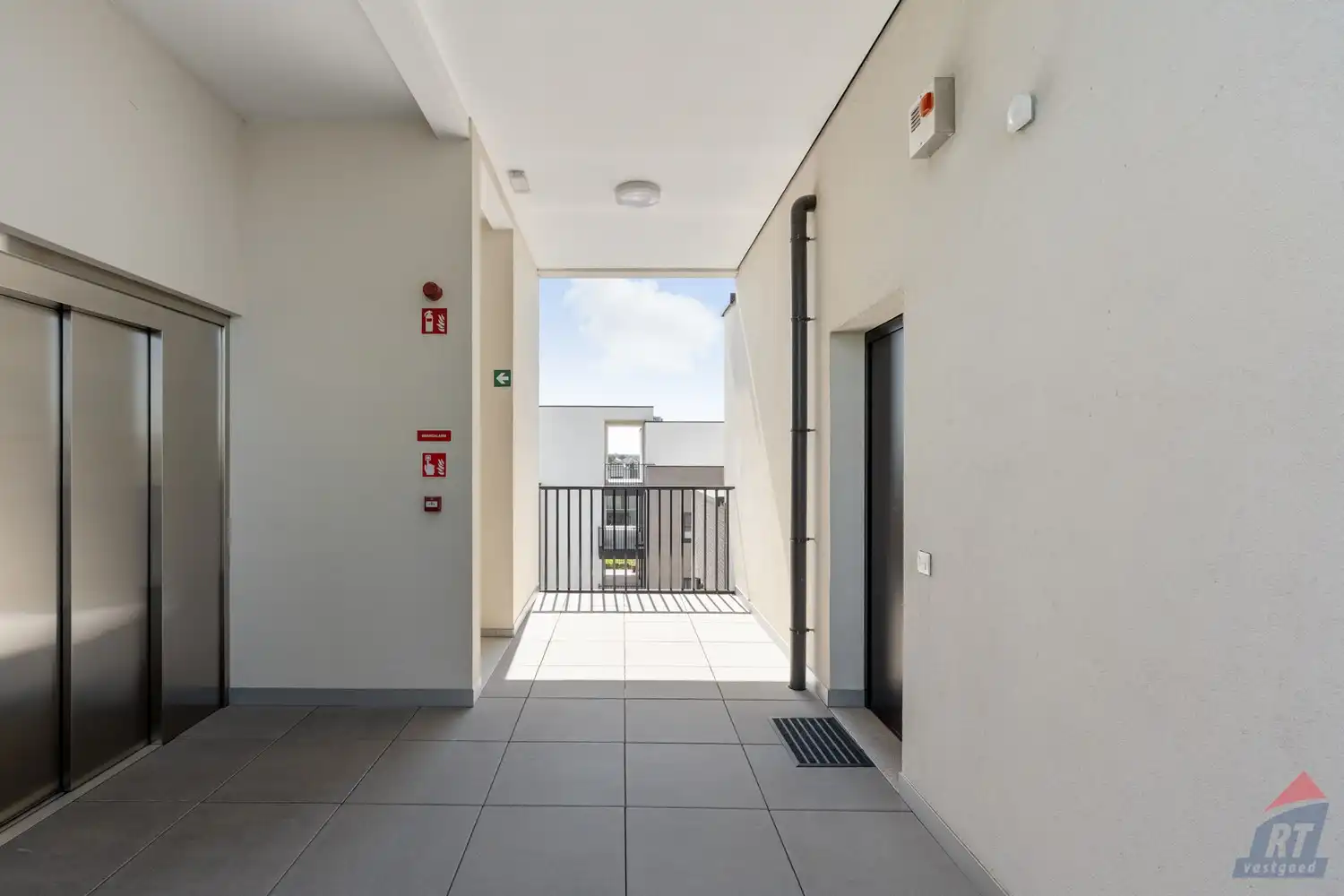 Exclusief penthouse met een indrukwekkend zonneterras van ruim 134 m² in Sint-Truiden foto 24
