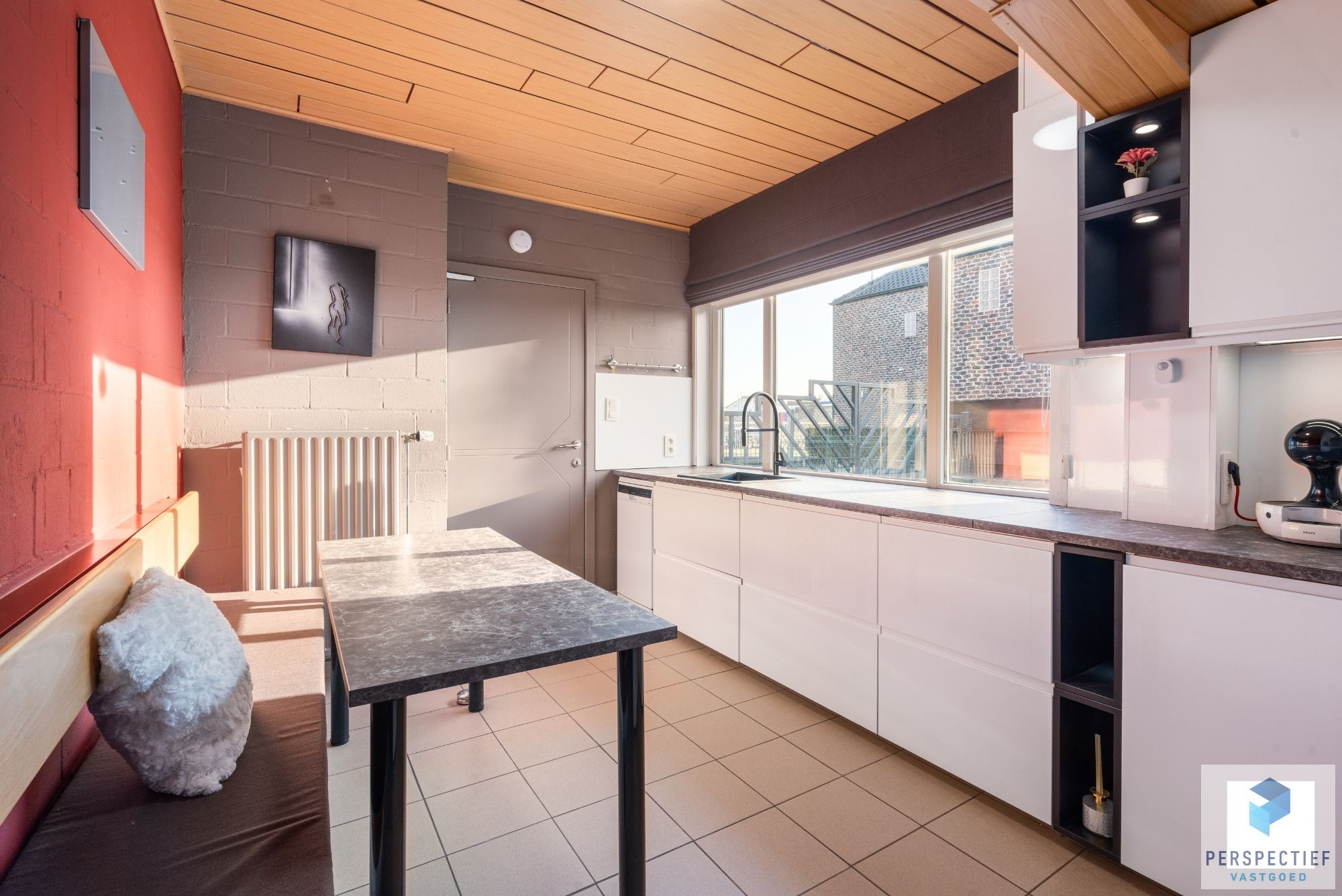 Handelspand met Winkelruimte, Magazijn en Woonst op 1.682 m² foto 23