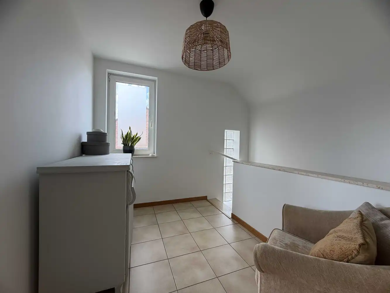 Instapklaar duplexappartement met 3 slaapkamers in residentiële woonomgeving foto 15