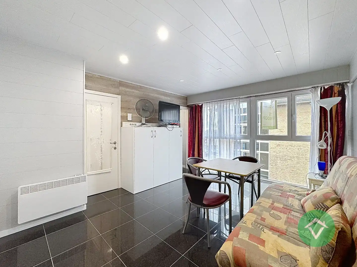 Bemeubelde studio met zicht op het Normandpark te Middelkerke foto 8