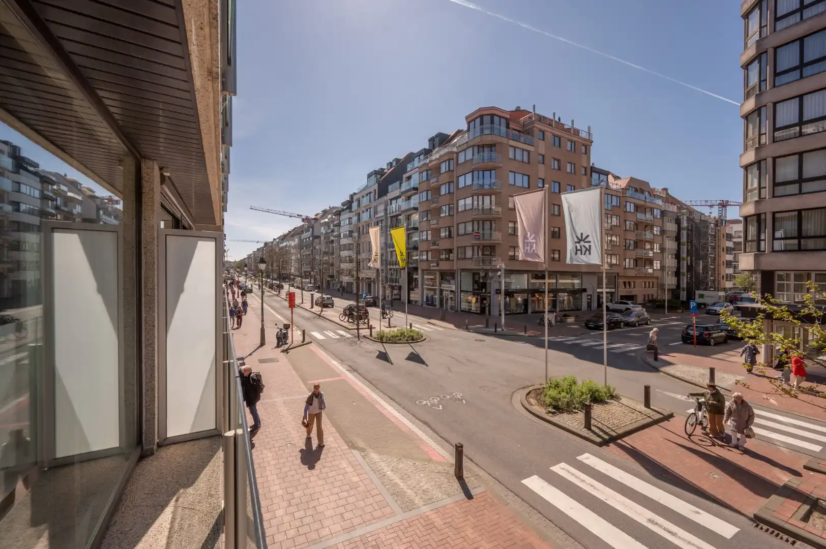 Te koop: Leuk appartement met twee terrassen op toplocatie in de Lippenslaan foto 8