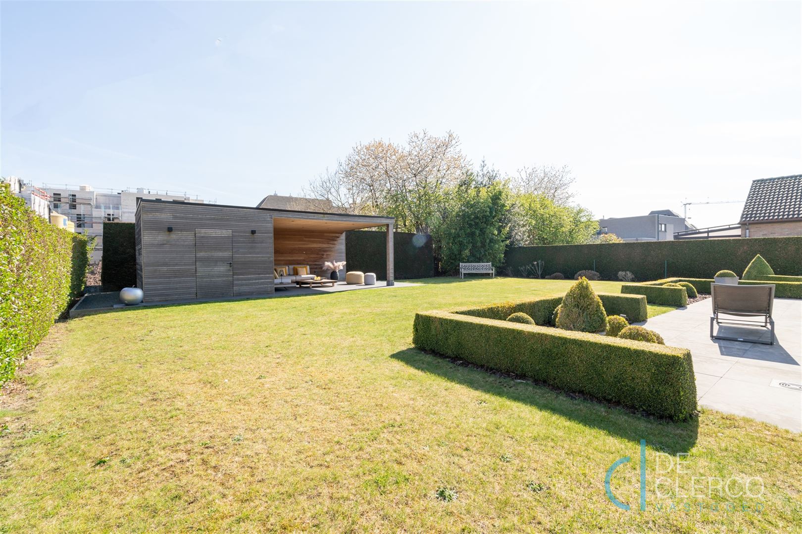 Vrijstaande woning met prachtige lounge en tuin te koop!  foto 18