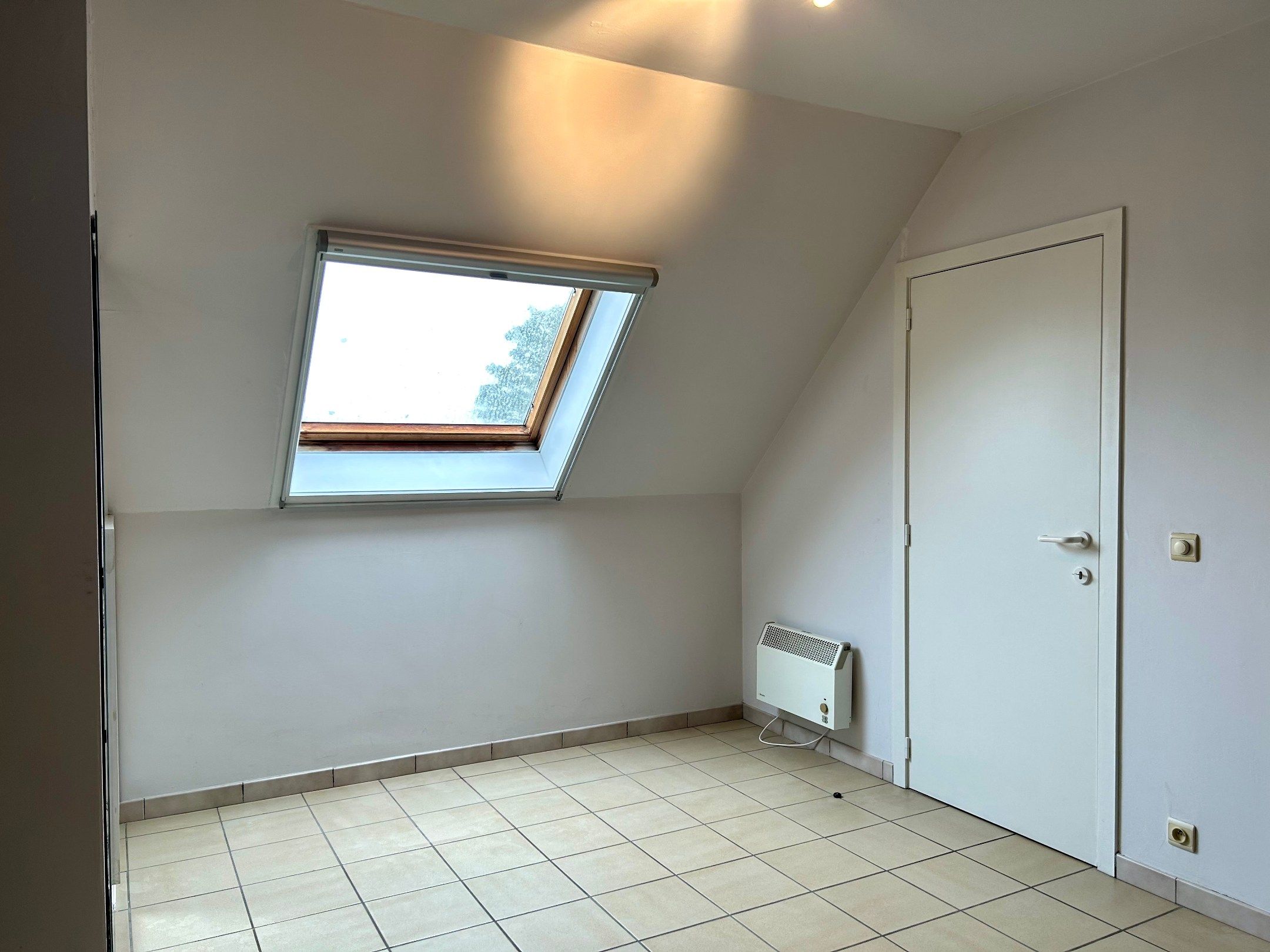 Gezellig duplex-appartement met garagebox in centrum Zulte. foto 13
