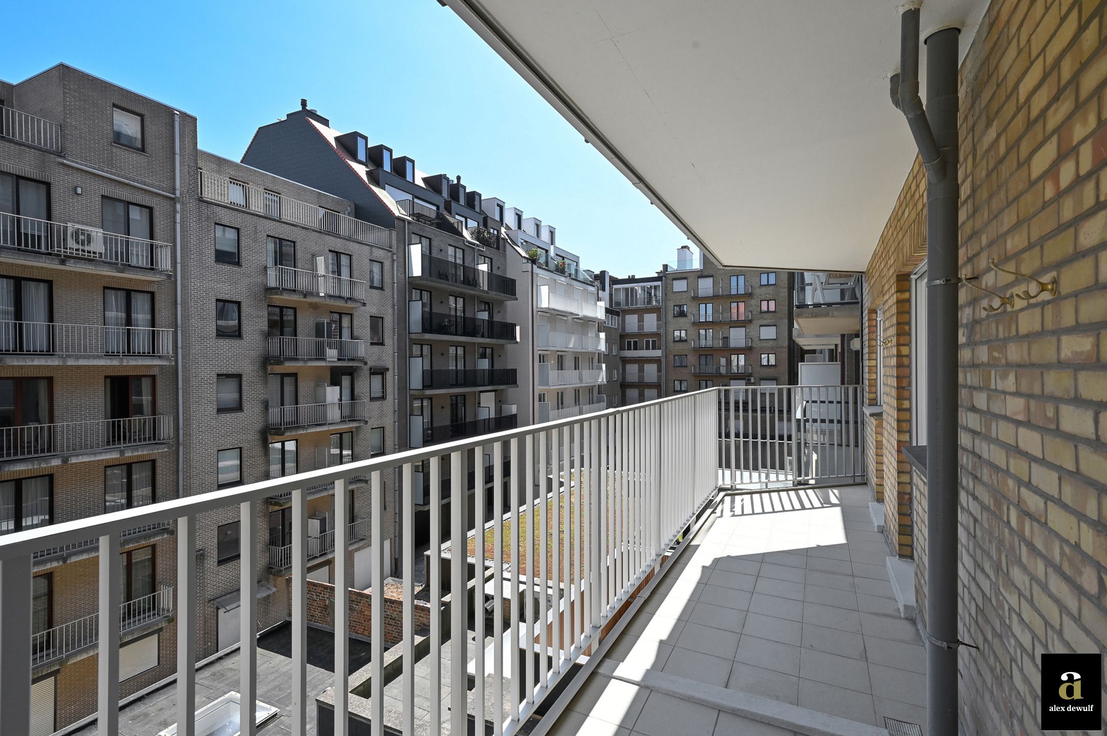 Appartement met 5 slaapkamers en 10m gevel te Rubensplein. foto 32
