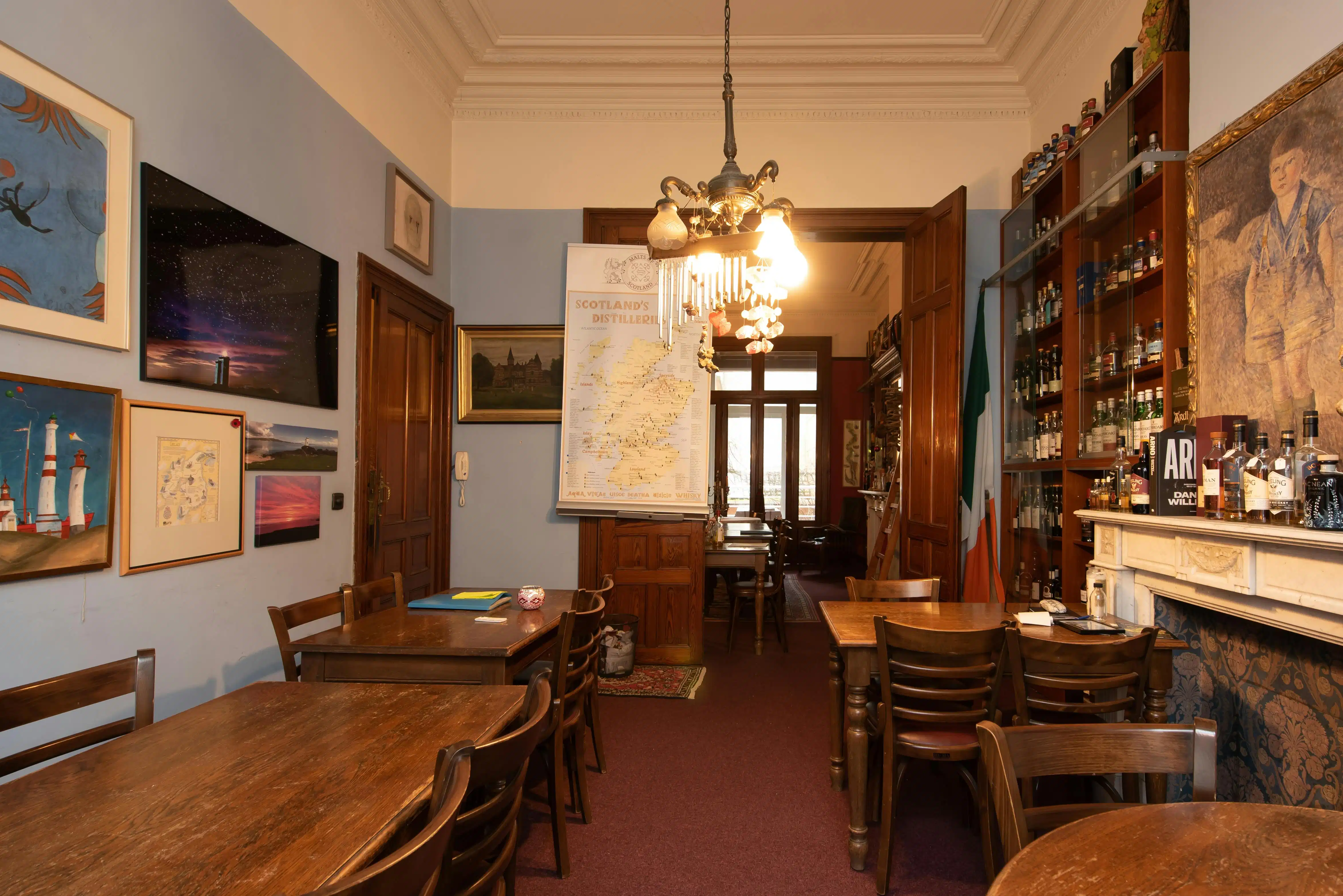Charmante burgerwoning te koop te Oostende foto 4