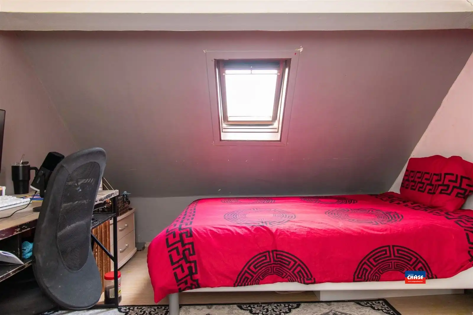 Woonhuis met tien slaapkamers en hangaar foto 26