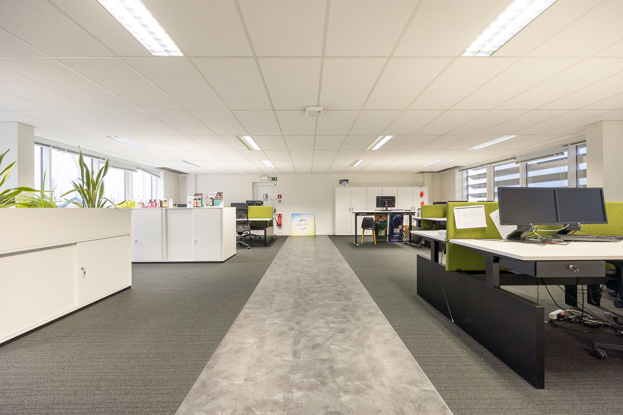 Moderne en Vernieuwde Kantoorruimte te Huur in Zwijndrecht foto 17