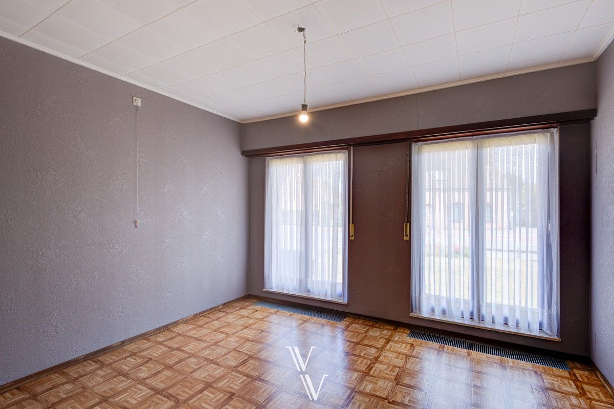 Mooi te renoveren landhuis met 3 slpk foto 14