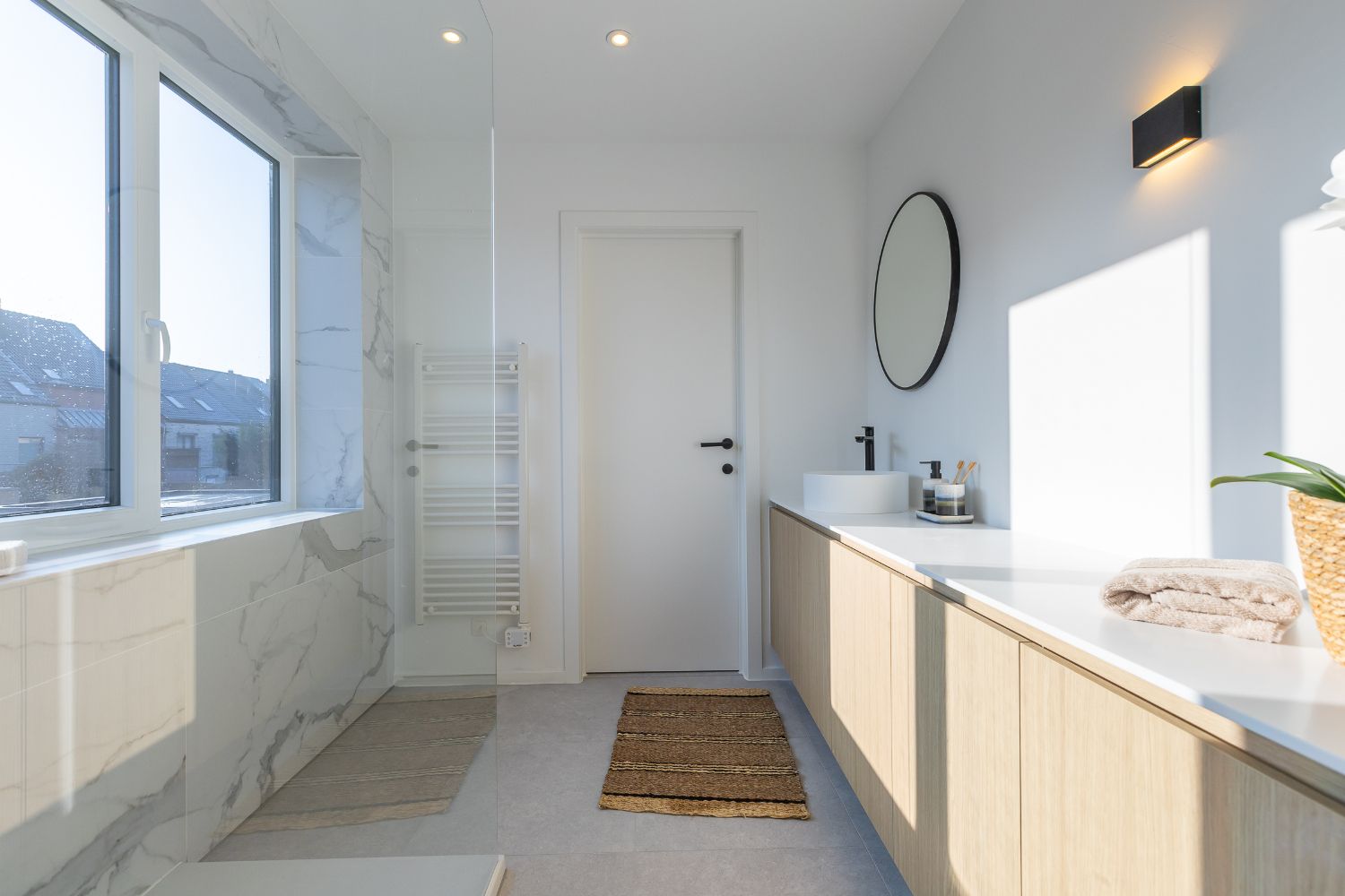 Gerenoveerd twee slaapkamer appartement foto 12