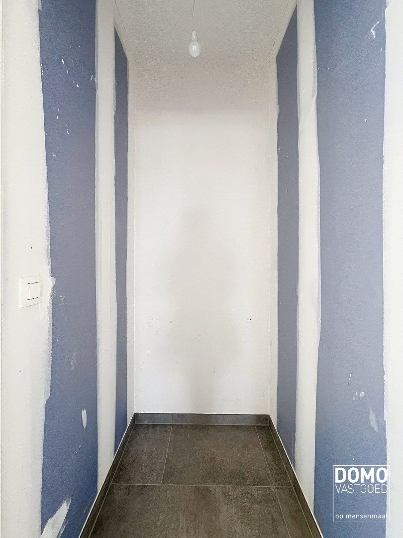 VOLLEDIG AFGEWERKT NIEUWBOUWAPPARTEMENT MET 2 SLAAPKAMERS, TERRAS, ONDERGRONDSE AUTOSTANDPLAATS EN KELDERBERGING IN RESIDENTIE "DE KWINT" TE ZONHOVEN  foto 6