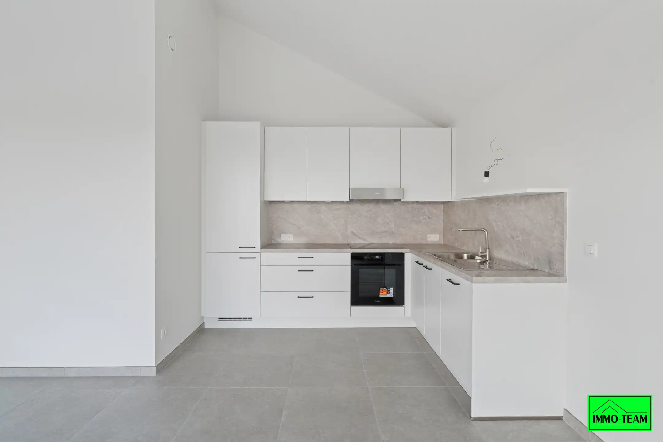 Nieuwbouwappartement met terras en autostaanplaats foto 5