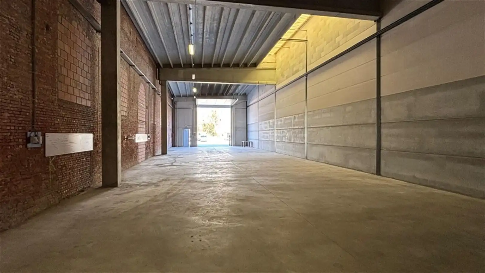 Gerenoveerde KMO unit te Beerse foto 8