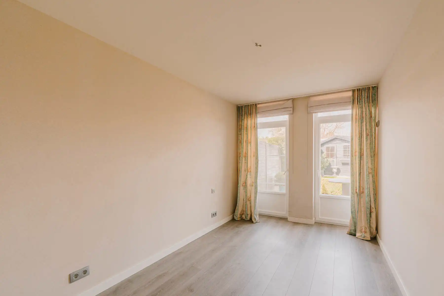 Instapklaar gelijkvloers appartement met riant ruimtegevoel foto 15