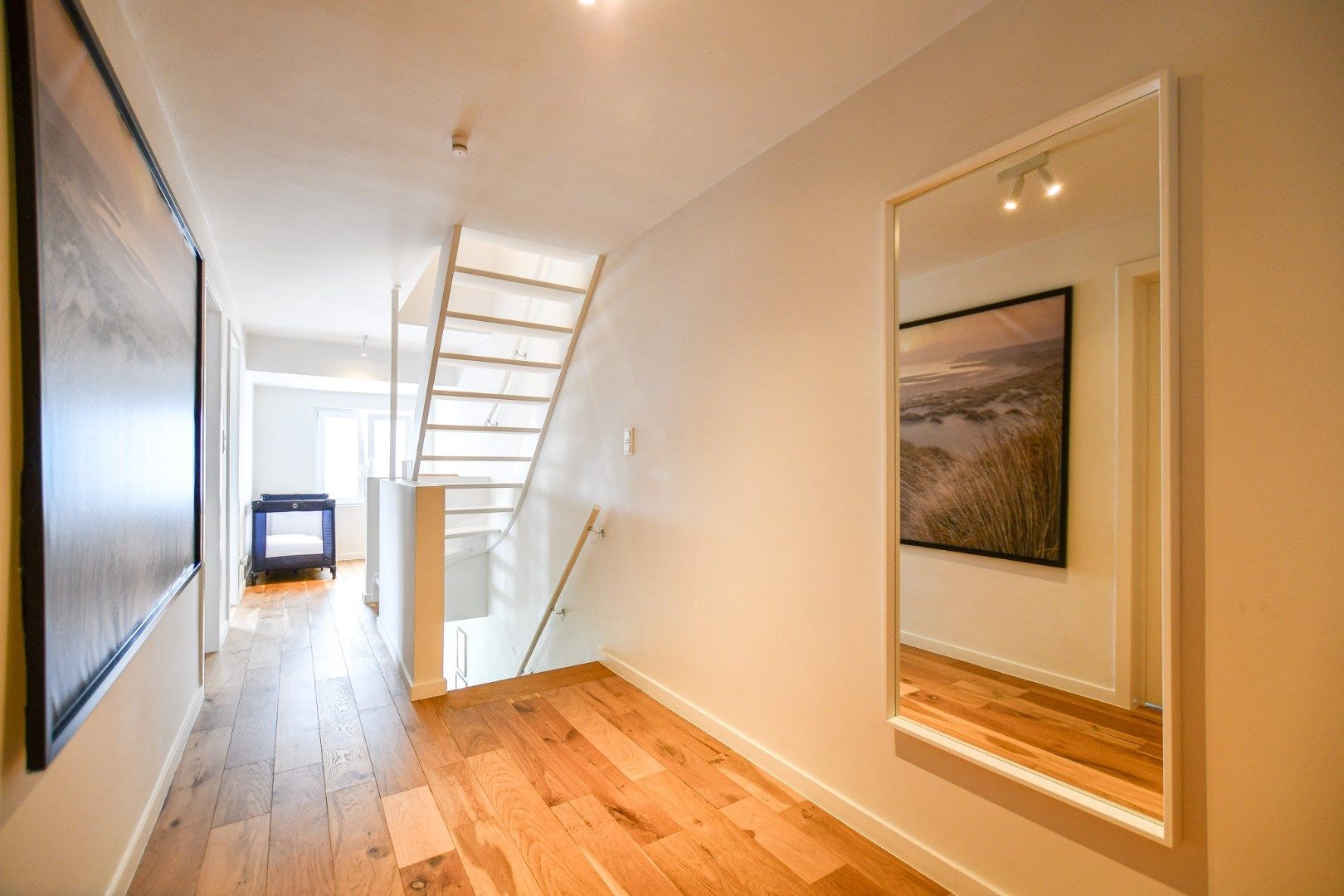 Stijlvol wonen aan zee – energiezuinige woning op topligging in Wenduine foto 22