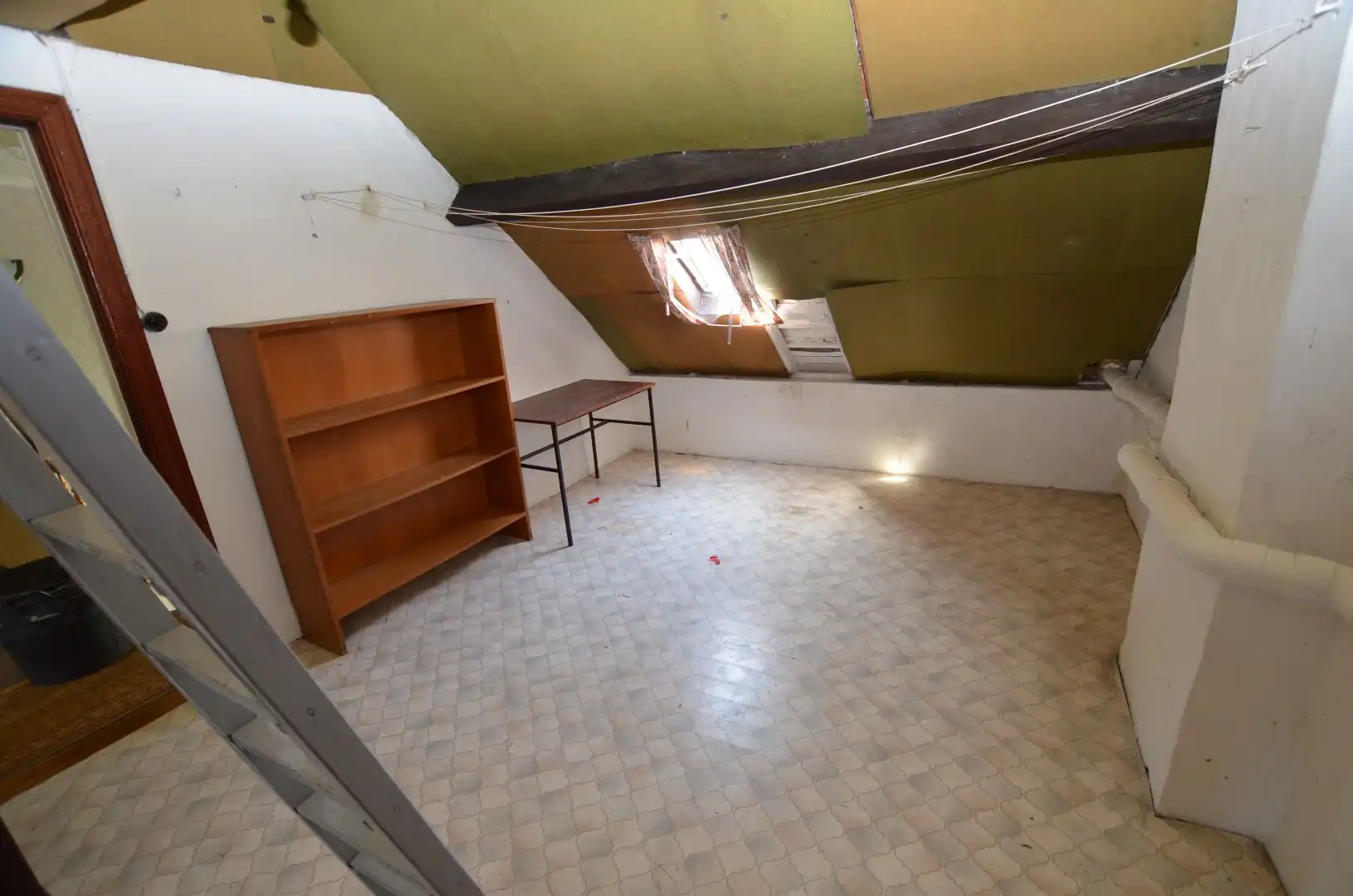 Te renoveren woonhuis nabij Park en winkels foto 15