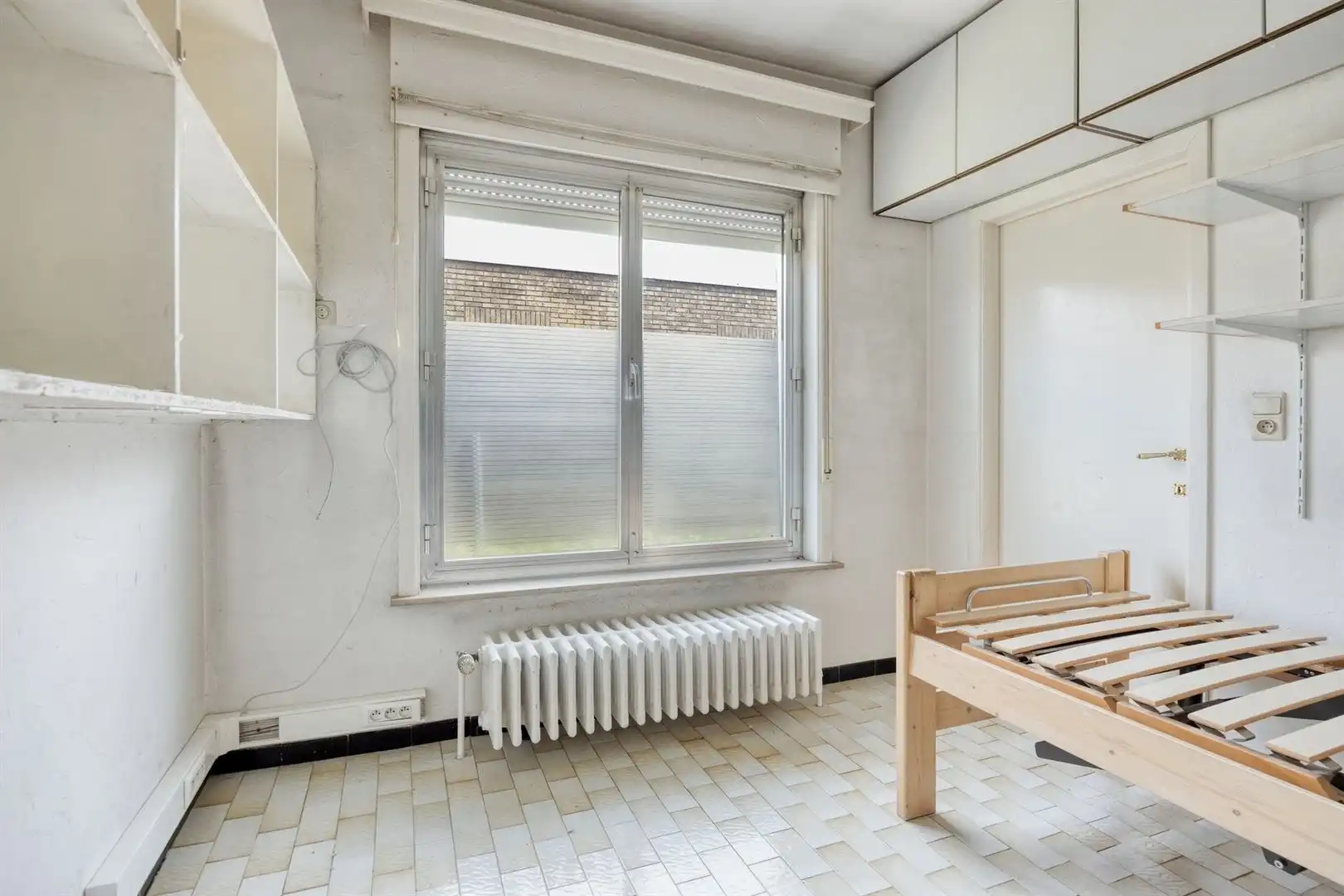 Villa met achterliggend kantoorgebouw foto 16