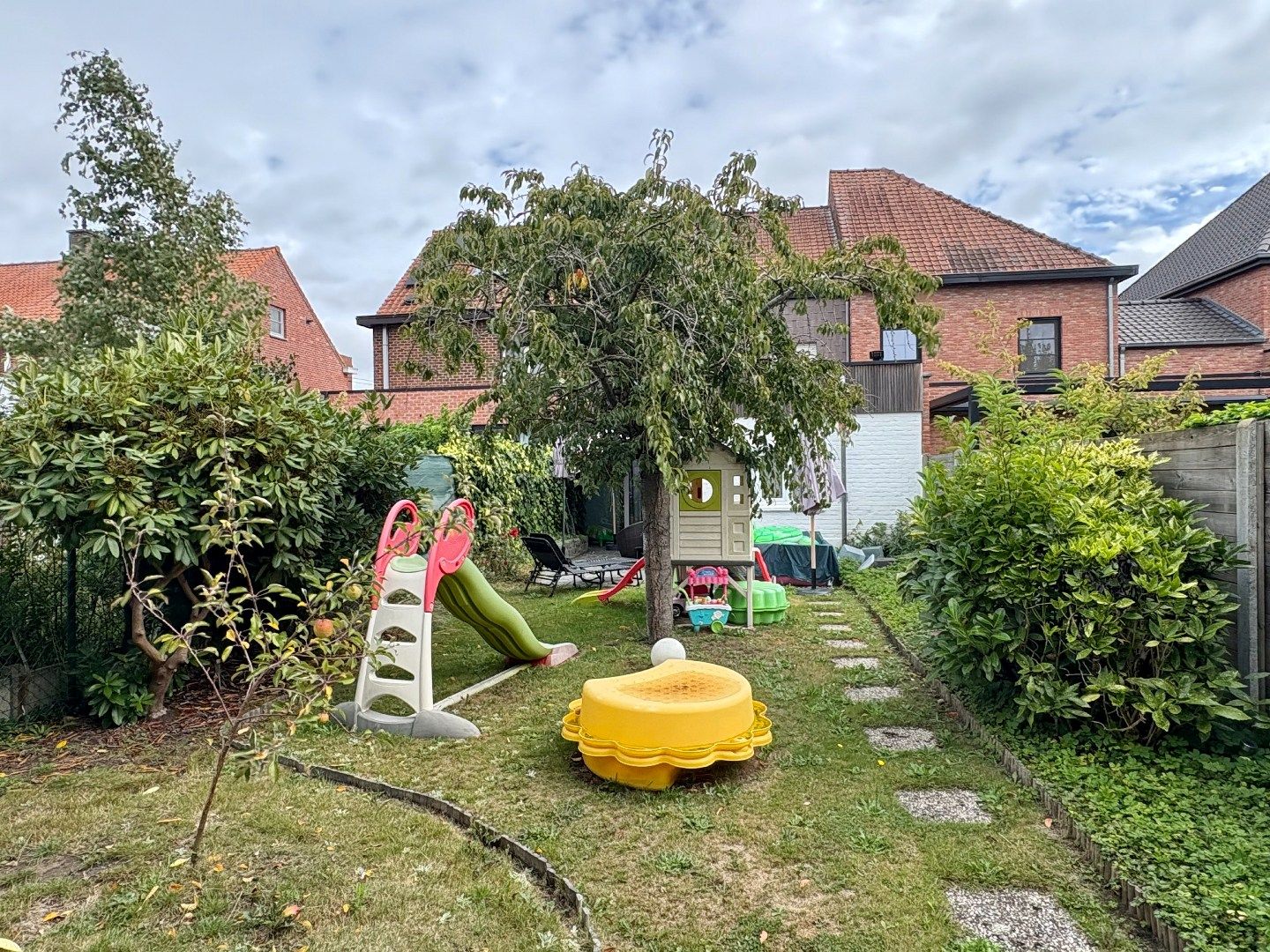 Ruime woning met EPC B, 3 slaapkamers, een zuidgerichte tuin en een ruime zolder met veel mogelijkheden te koop in Wevelgem foto 17