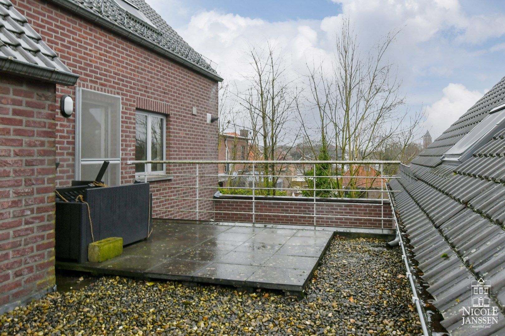 Instapklaar duplex-appartement van 76m² met terras, autostandplaats en kelder foto 10