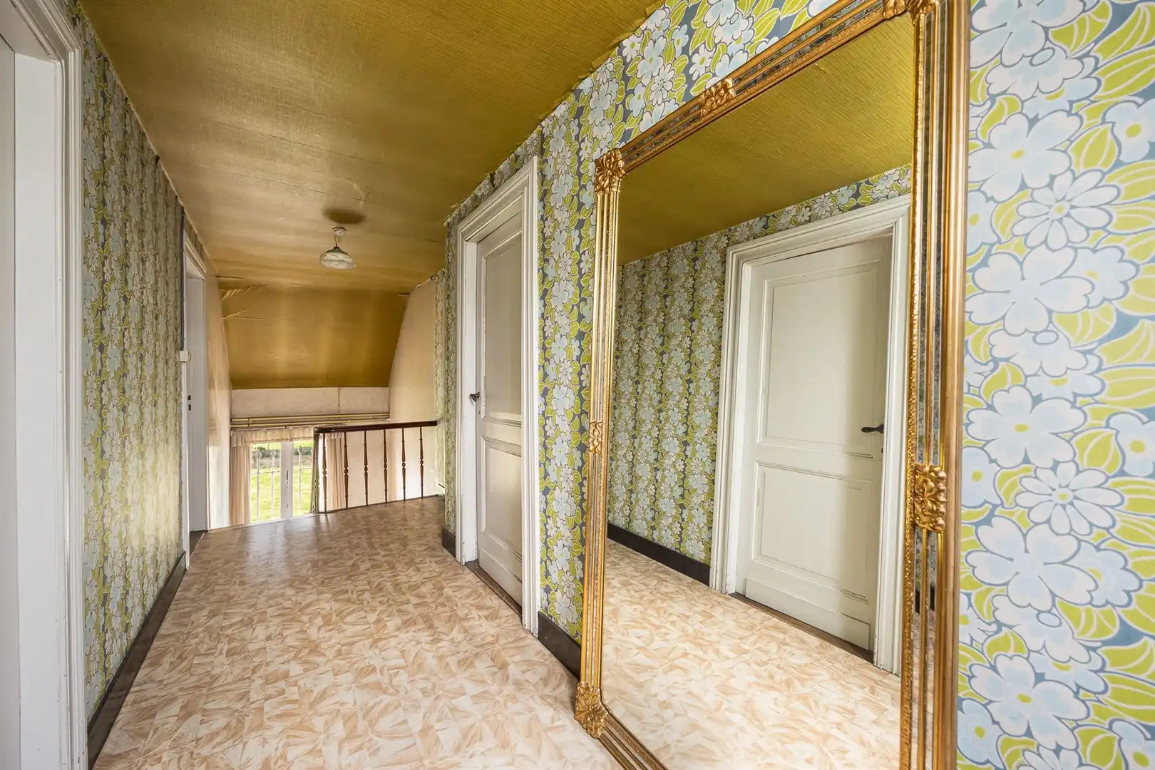 Karakterwoning met tuin en garage op een topligging! foto 17