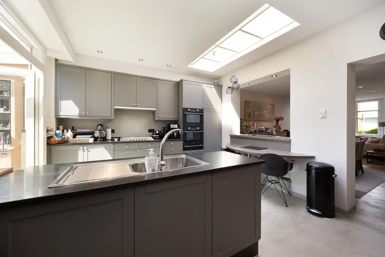 Prima onderhouden woning met 4 SLK op toplocatie foto 13