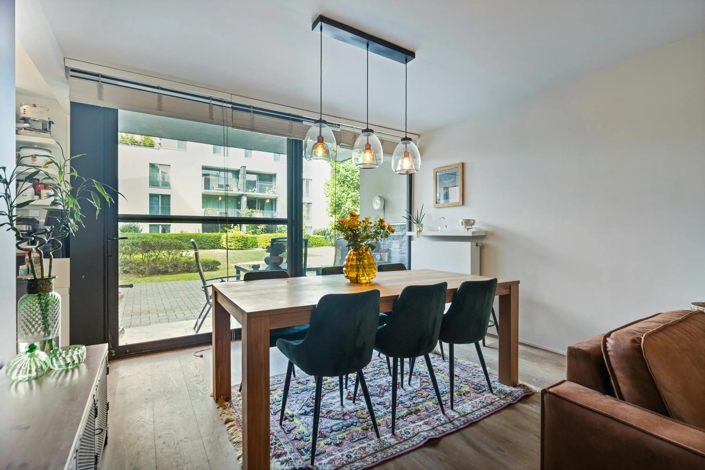Gelijkvloersappartement te koop in het centrum van Antwerpen foto {{pictureIndex}}
