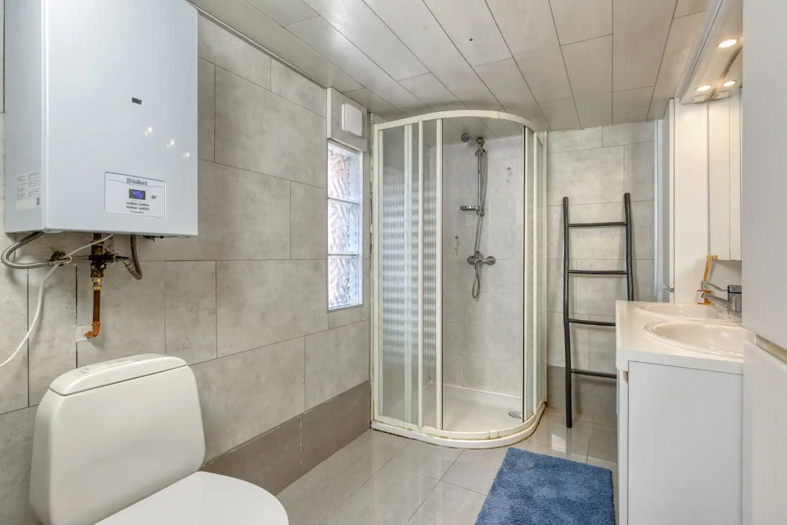 Woning met 3 slaapkamers, garage en tuintje! foto 8