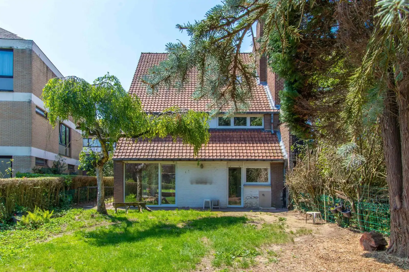Woning met 5 slaapkamers op een terrein van 10 a 70 ca foto 8