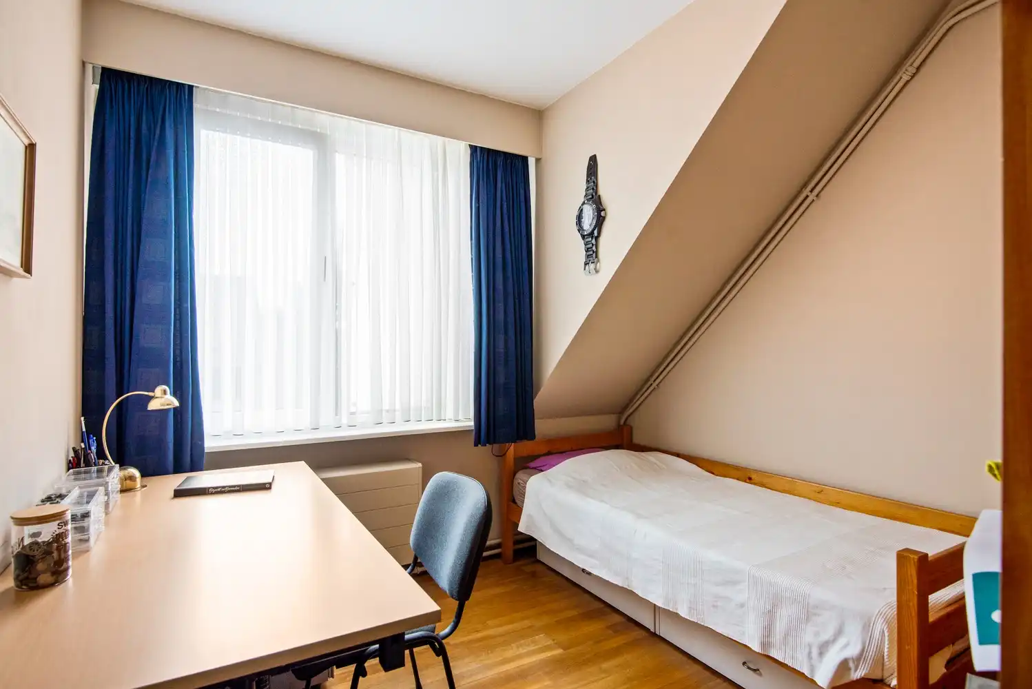 Ruime bel-etagewoning met vier slaapkamers op uitstekende locatie te Mortsel foto 22