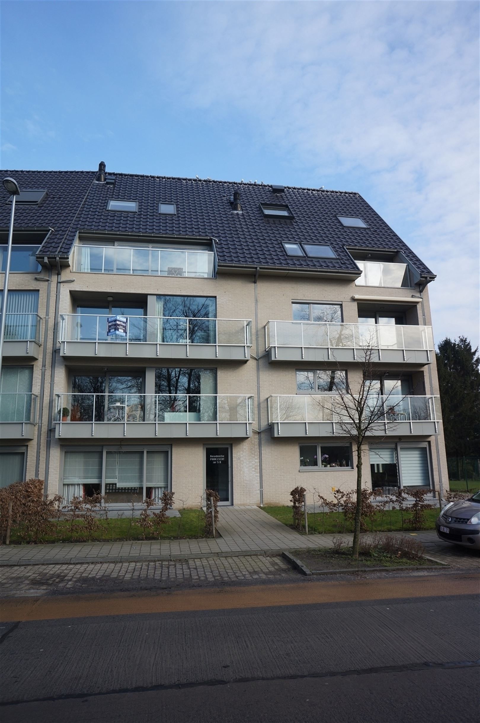 Centraal gelegen twee slaapkamer appartement met zicht op het park aan het dorpsplein. foto 11