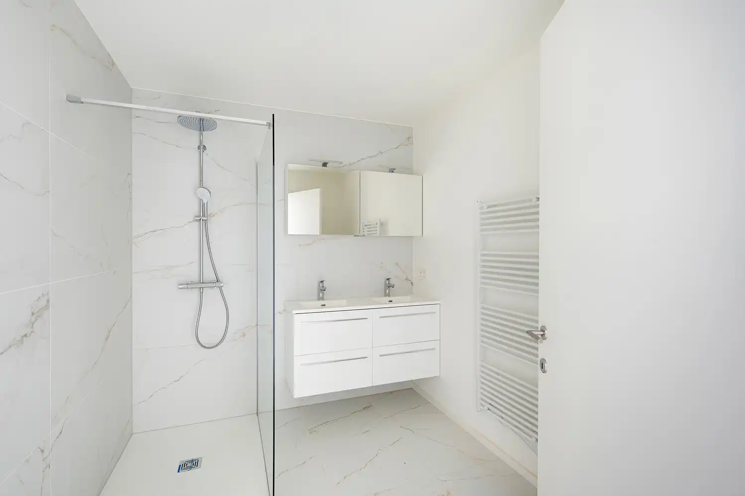 Instapklare nieuwbouwwoning te koop nabij park en zeedijk foto 19