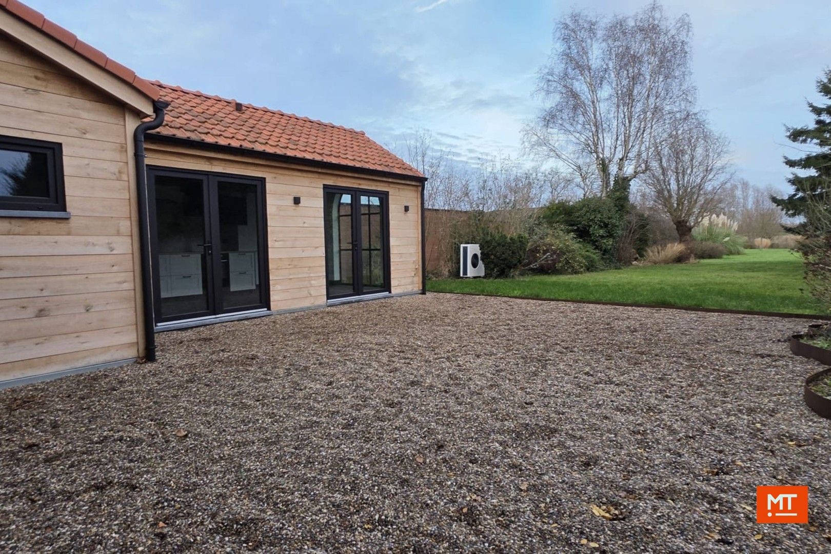 Woning te huur met 3 slaapkamers en ruime tuin foto 10