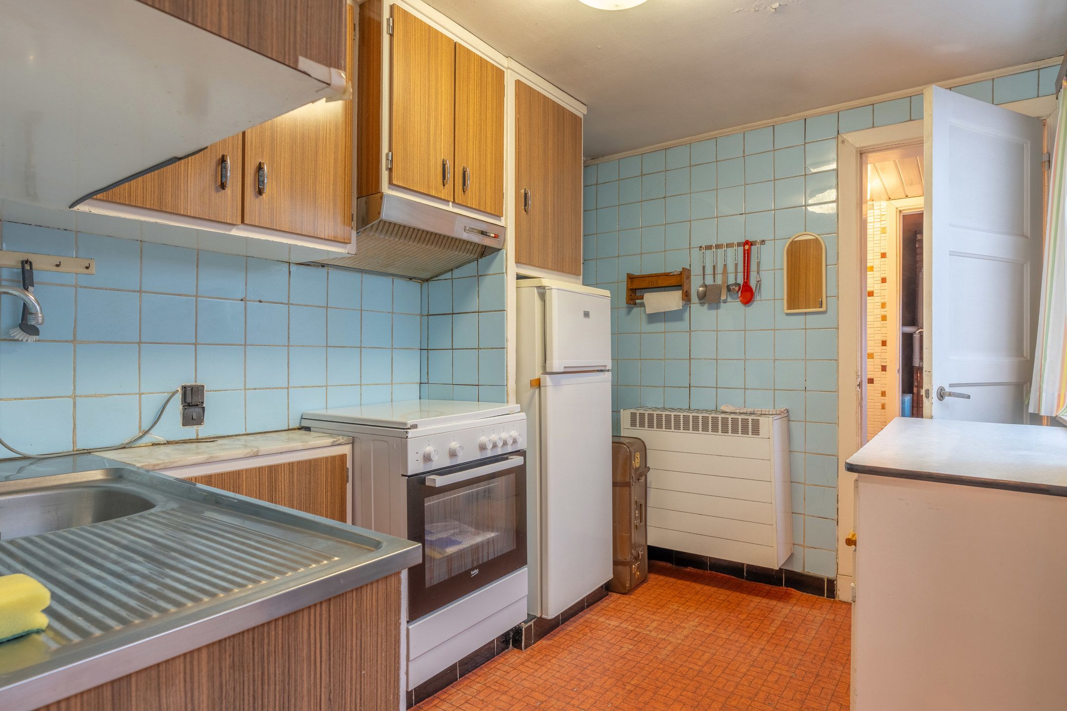 Te renoveren woning met 4-5 slpk's en tuin te Turnhout. foto 10